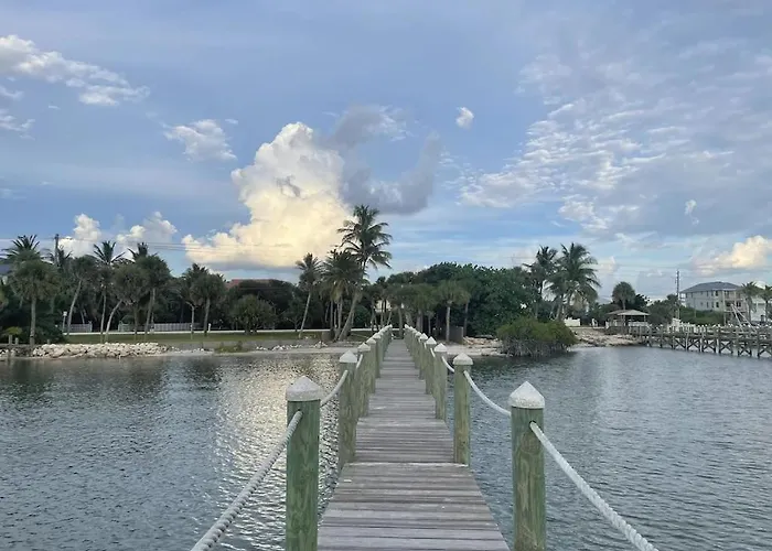 Comfy Beach House On Vero Beach